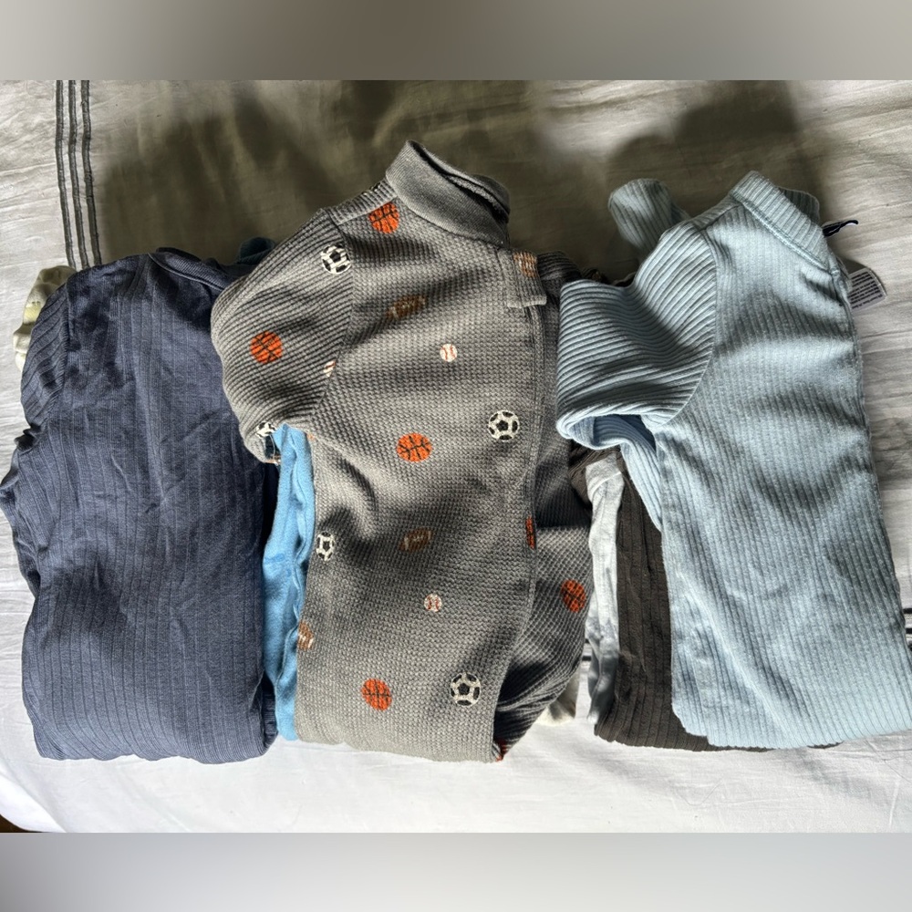 11 Baby Boy Pajamas 3-6mo, 6mo, 6-9mo